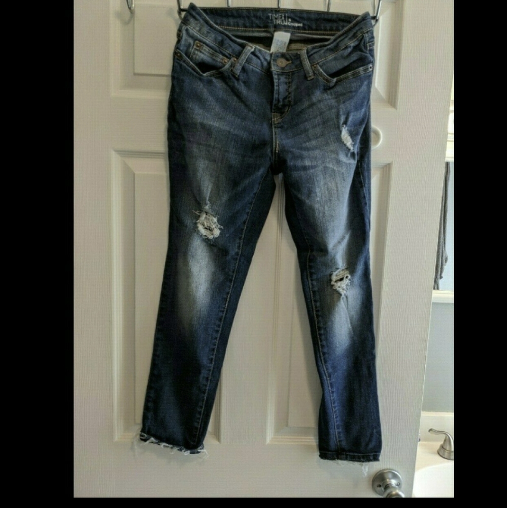 Time and Tru crop jeans